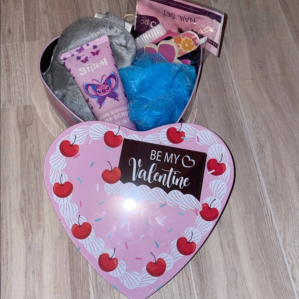 Stitch Gift Pack - Picture 2 of 6